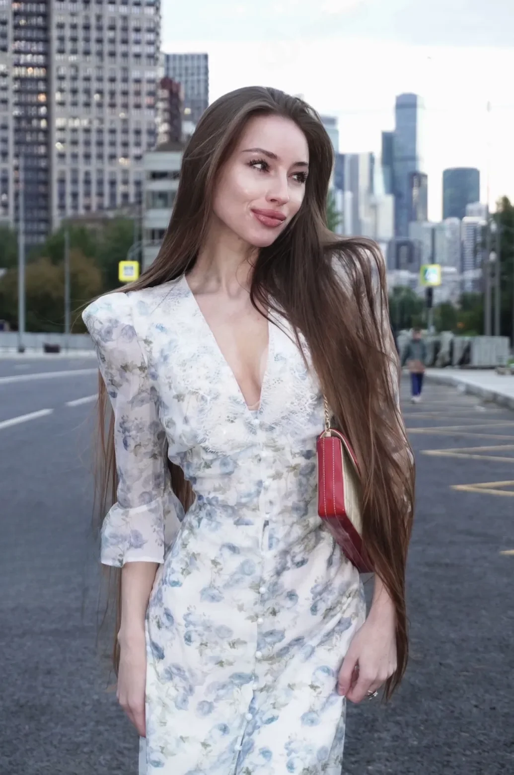 Flutist Lina thumbnail 4