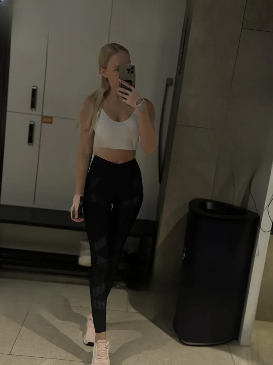 Nastya ViViMBR AS VKhODIT V STOIMOSTЬ thumbnail 2