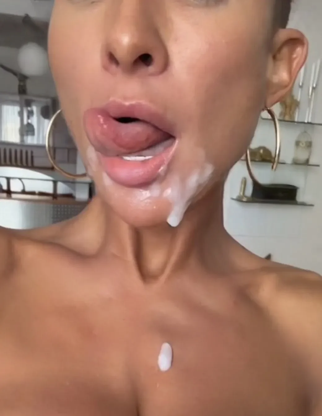 IREN LOVES ANAL