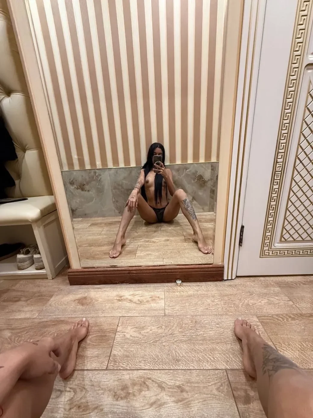 Liz thumbnail 17