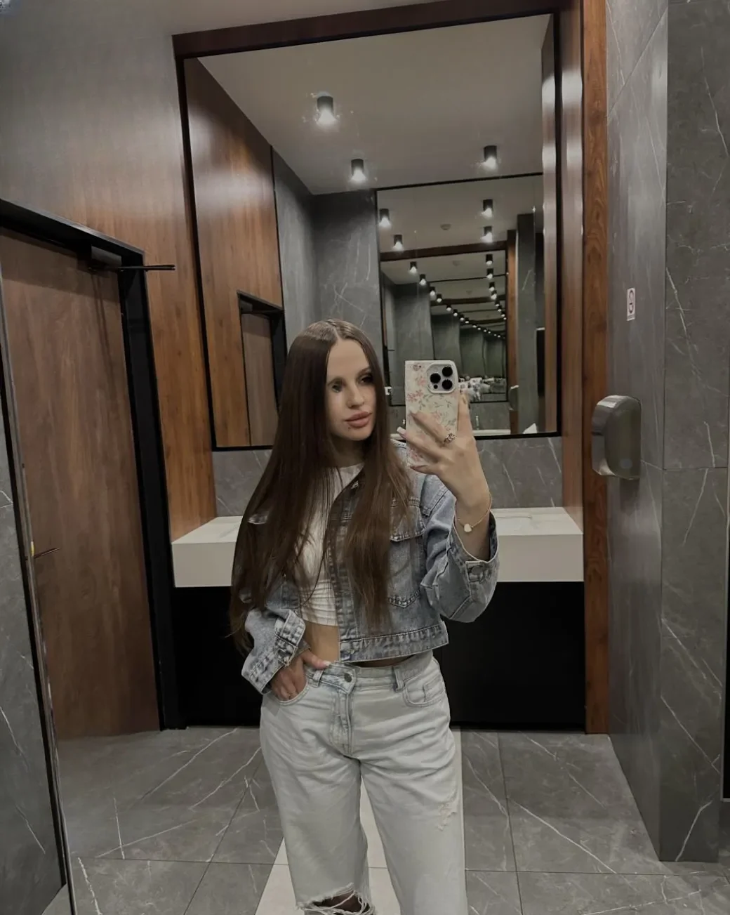 Angelika thumbnail 7