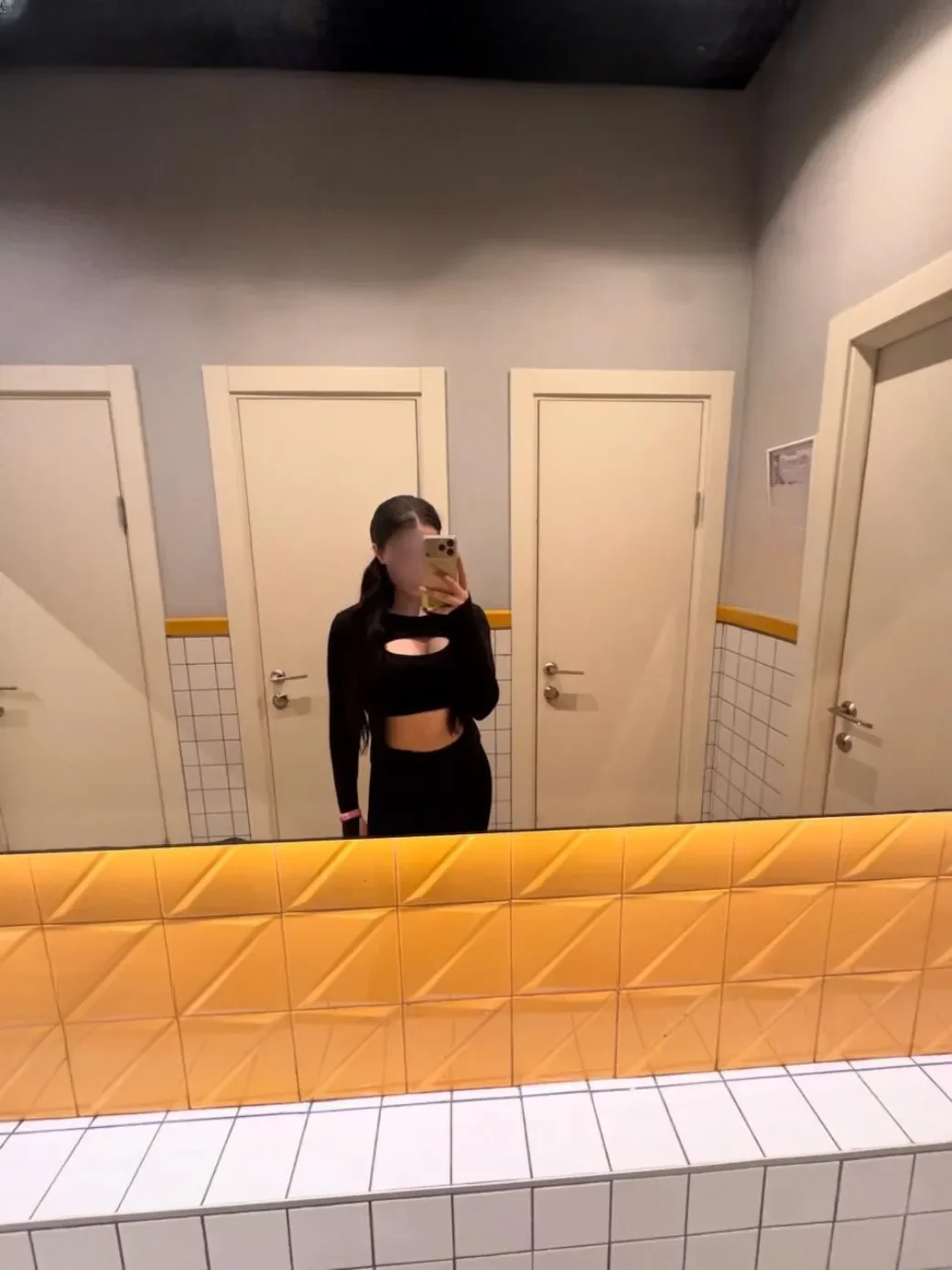 Chanel thumbnail 10