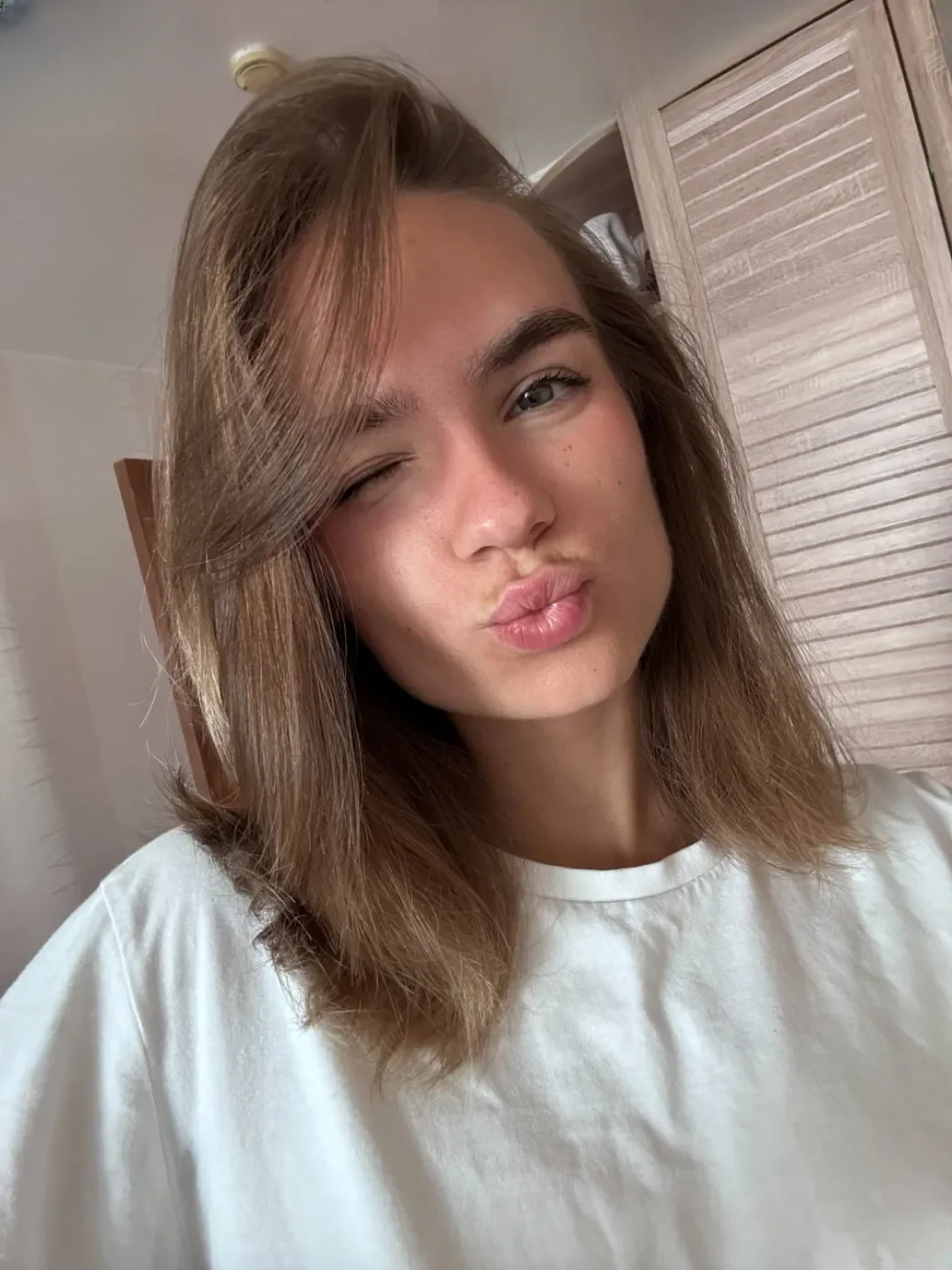 Erika thumbnail 2