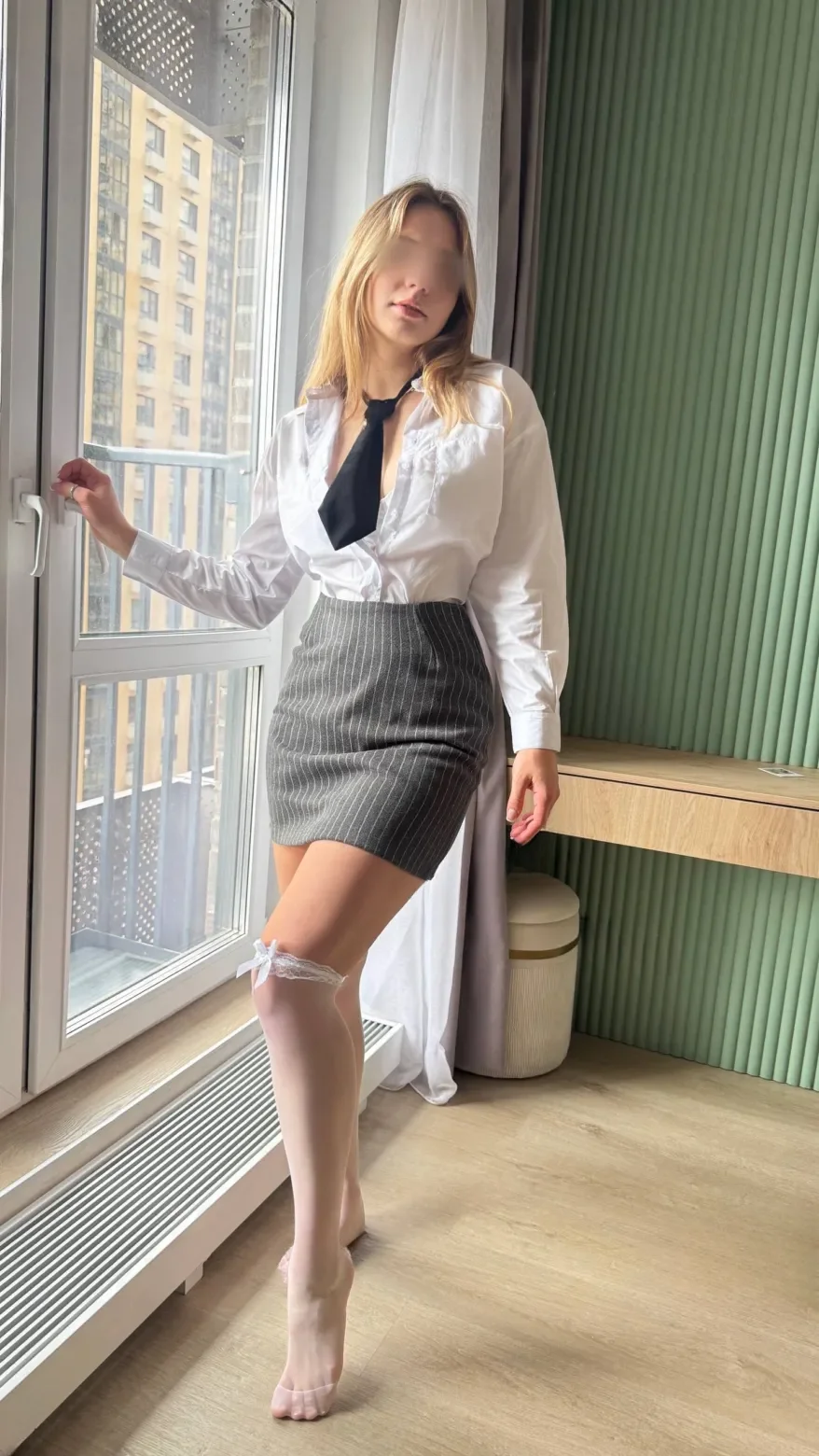 Nicole thumbnail 4
