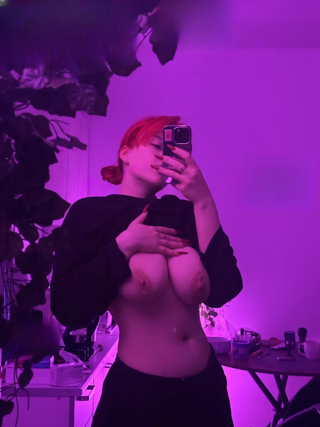 Victoria Red thumbnail 6