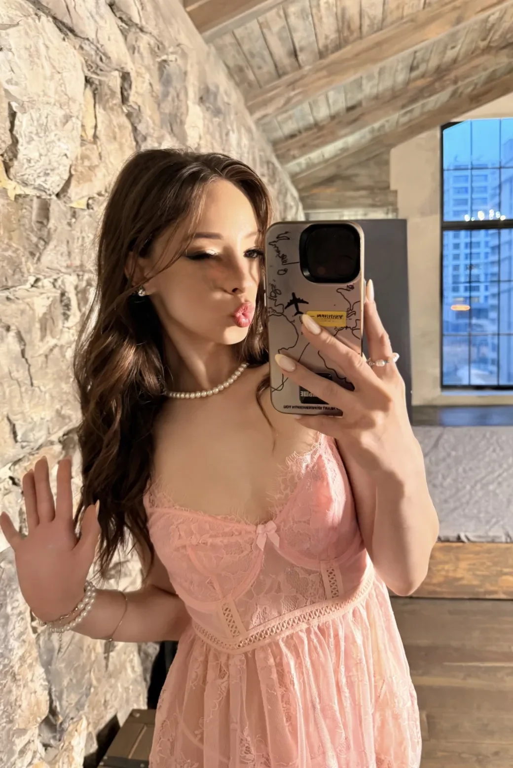 Kiana thumbnail 9